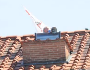 Antonio Ginetti arresti domiciliari megafonaggio dal tetto