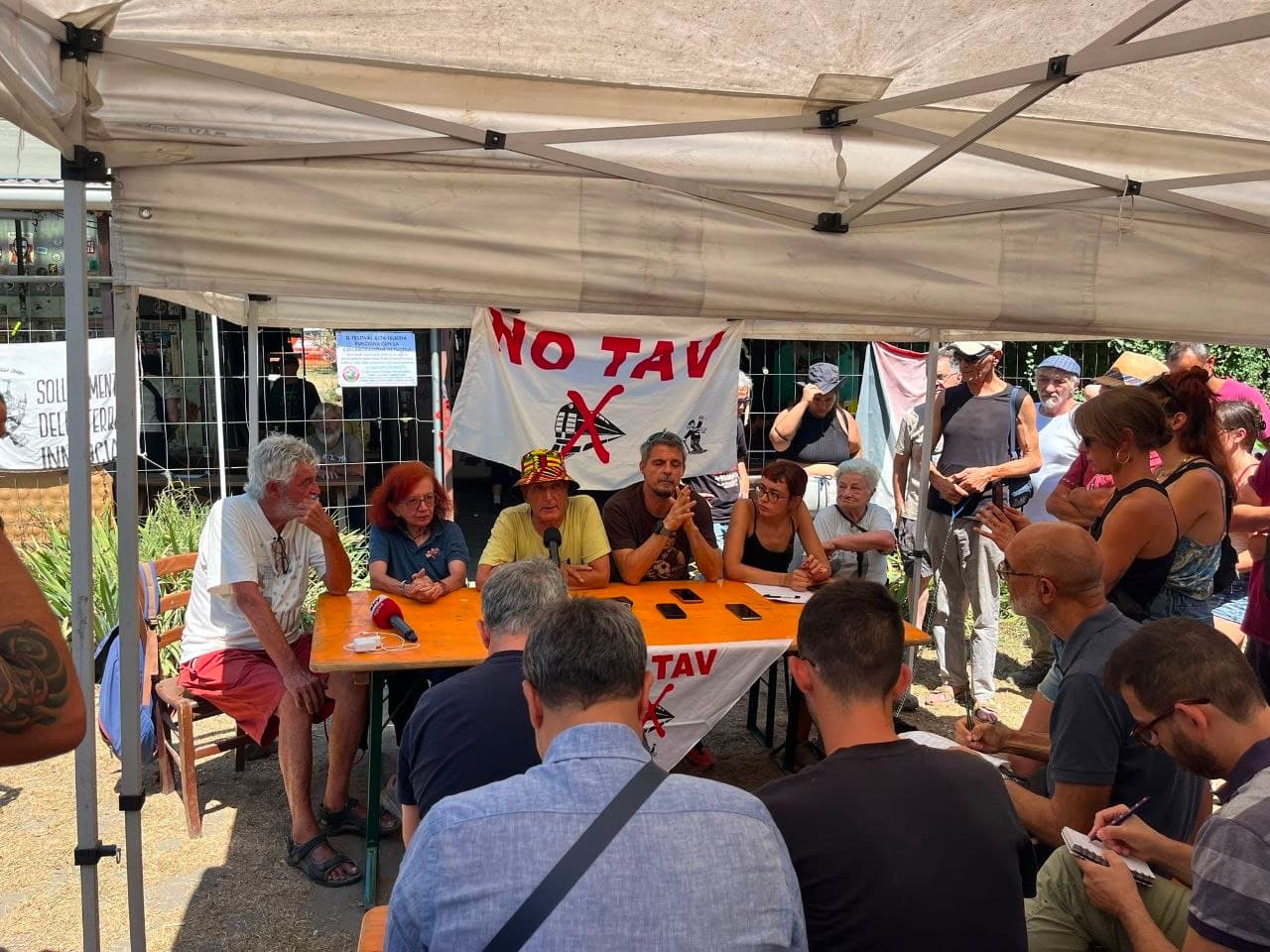 Conferenza stampa del Movimento No Tav “C’eravamo, ci siamo e ci saremo.” Blocchi e identificazioni ma il Movimento rilancia e ribadisce “la lotta rende giovani”.