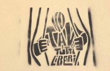 Se un notav ai domiciliari esce sul pianerottolo è evasione