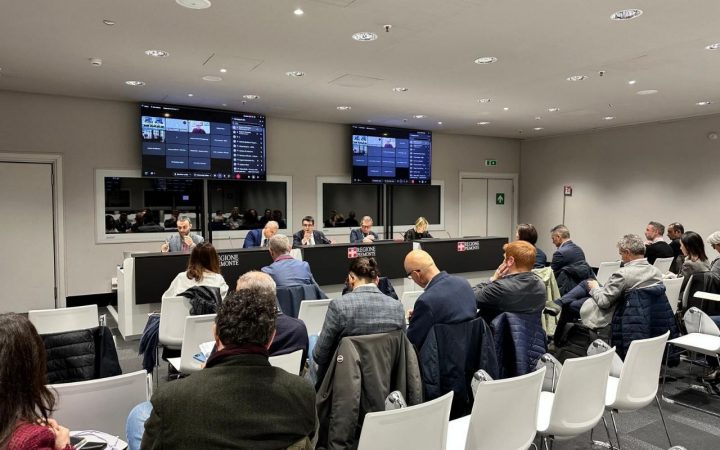 Tratta Avigliana-Orbassano. Il “Comitato di supporto” e il gioco delle tre carte: interramento, illusioni e rimozioni